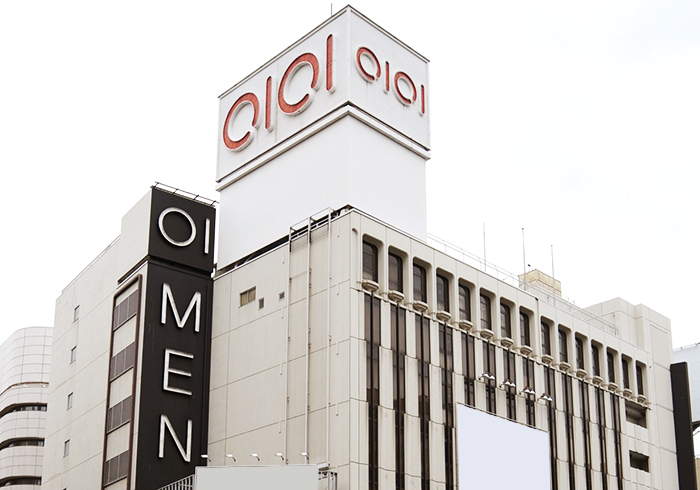 新宿マルイ メンの写真1