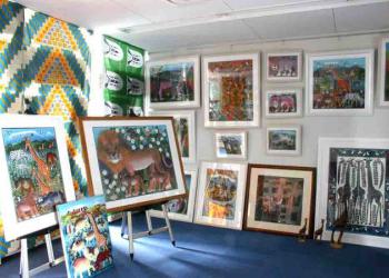 ティンガティンガ・アートギャラリー&アフリカ布・雑貨店の写真1