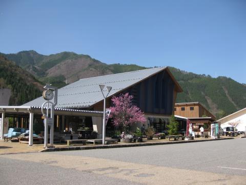 道の駅 南飛騨小坂はなももの写真1