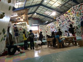 クライミングジム　TRAILROCKの写真1