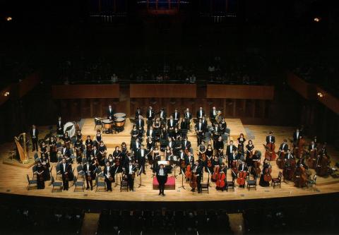 関西フィルハーモニー管弦楽団の写真1