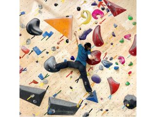 Bare Hands Climbing Gymの写真1