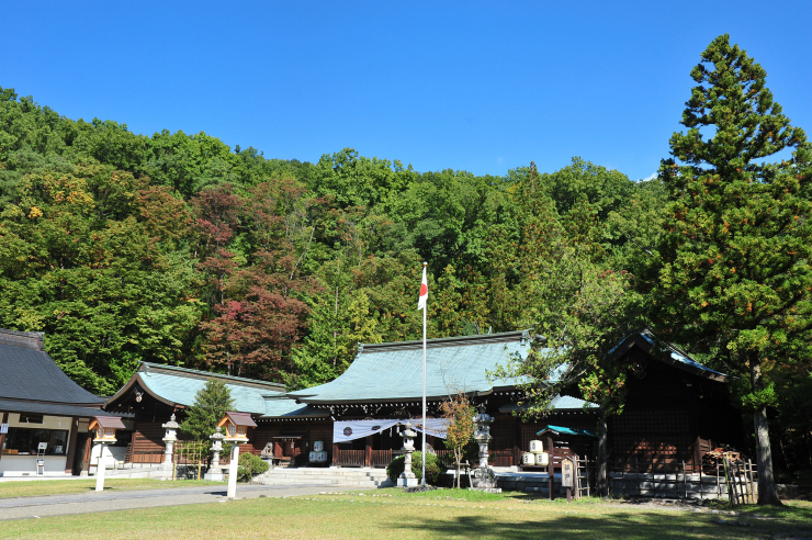 山梨縣護國神社の写真1