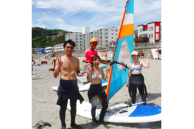 フェザーファクトリー ウインドサーフィンスクールの写真1