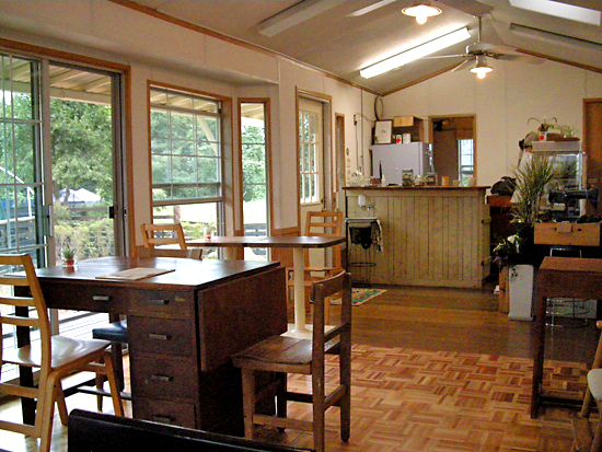 dog run + cafe slowの写真1