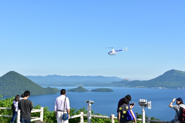 日本ヘリシス洞爺湖ヘリコプタークルージングの写真1