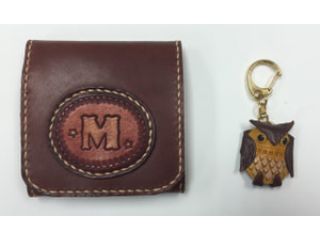 レザーアート研究会 レザークラフト・革ろうけつ染教室の写真1