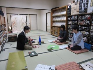 染・織・和装ギフト・印傳むらき呉服店の写真1