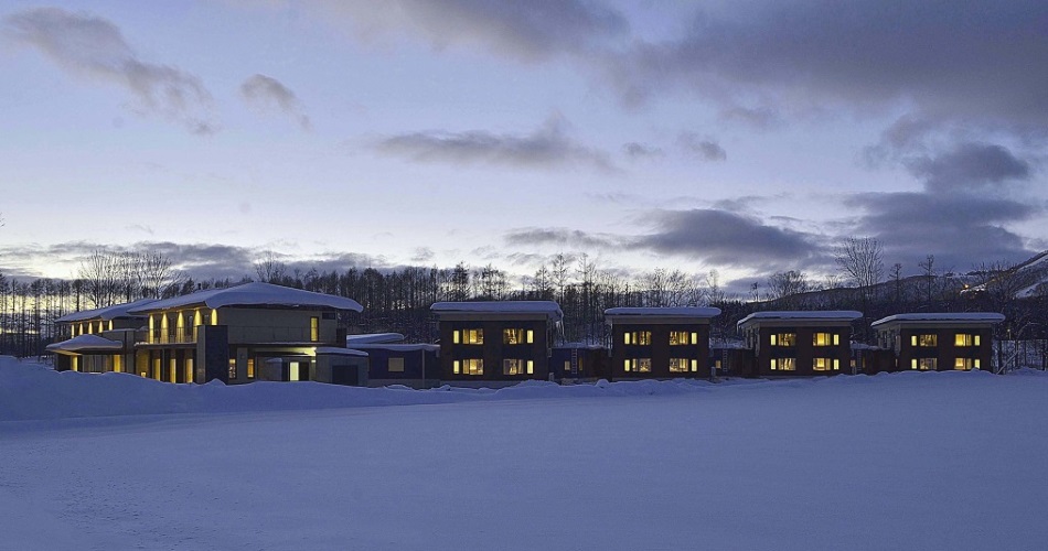 NEST AT THE TREESの写真1