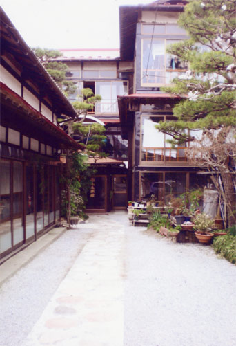 丸全旅館の写真1