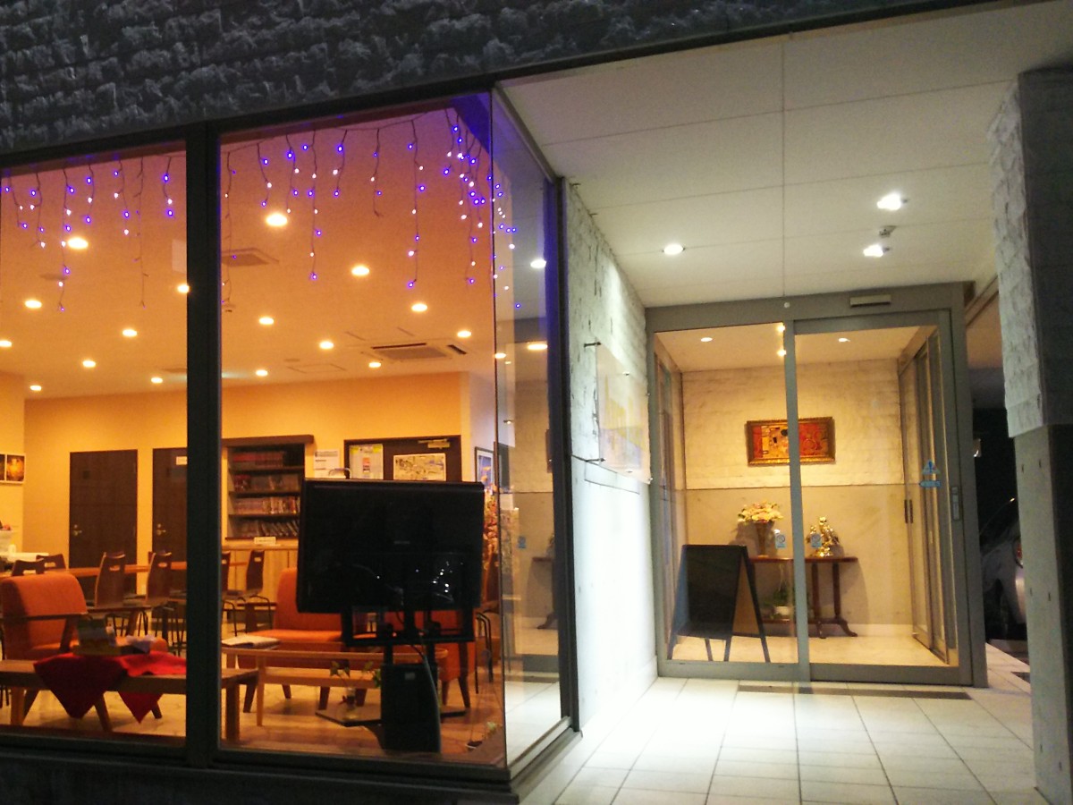 コンビニAyersRockホテル仙台多賀城の写真1