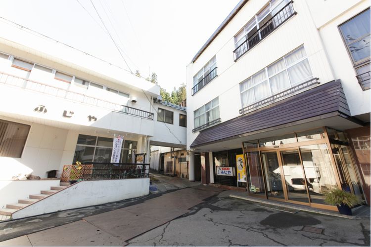 熱塩温泉 ホテルふじやの写真1