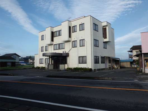 ビジネスホテルつるみの写真1