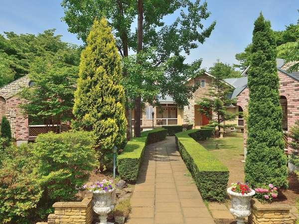 ブリティッシュハウス輪舞曲の写真1