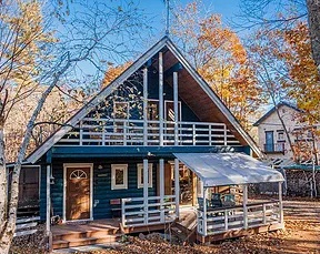 森のDIYコテージ つくつく村の写真1