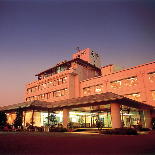 青松庭 白砂の写真1