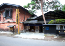 安藤醸造(本店)の写真1