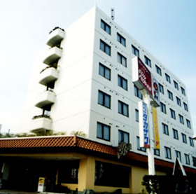 ビジネスホテル タカザワ(長浦駅前店)の写真1