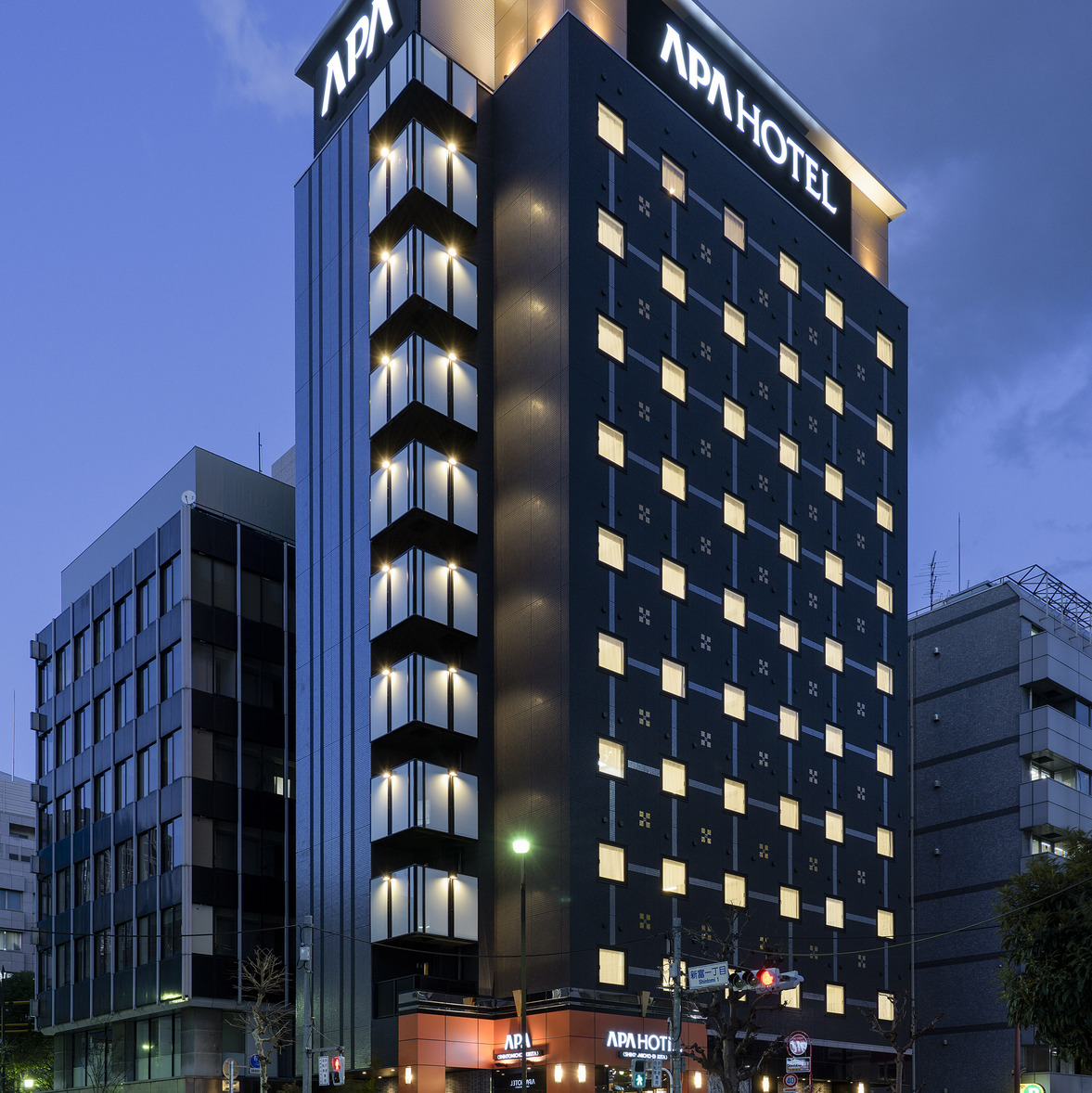 アパホテル<新富町駅北>の写真1