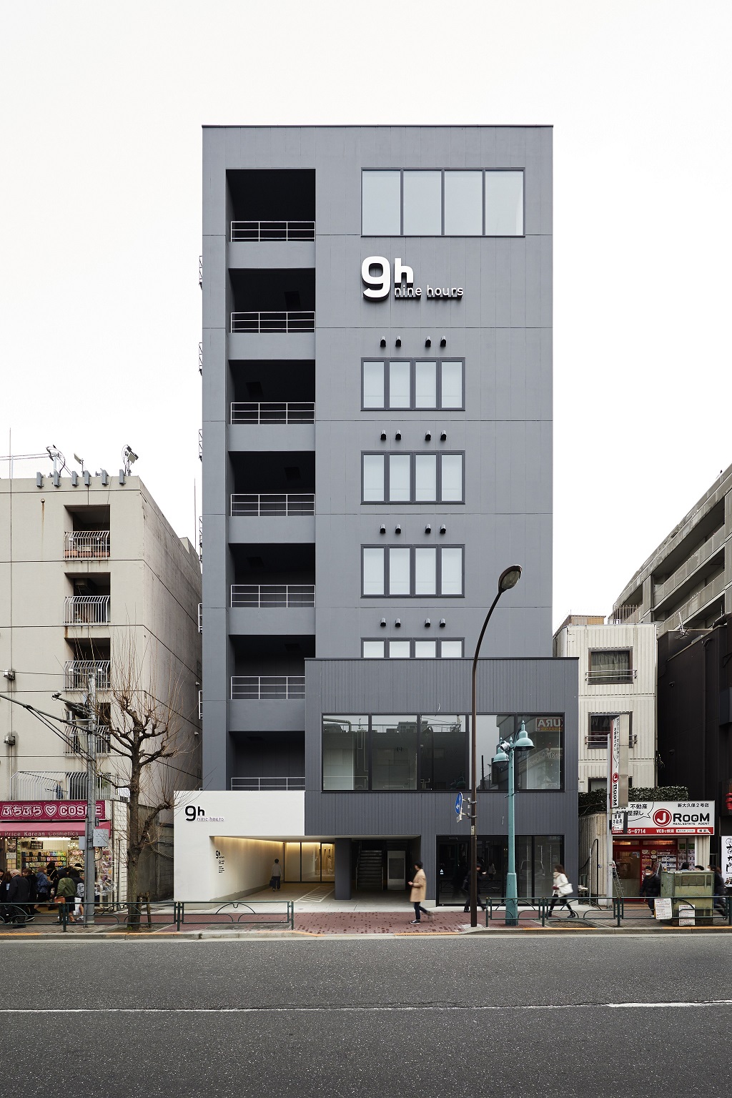 ナインアワーズ北新宿の写真1