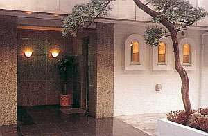 ビジネスホテル ウェルイン新宿の写真1