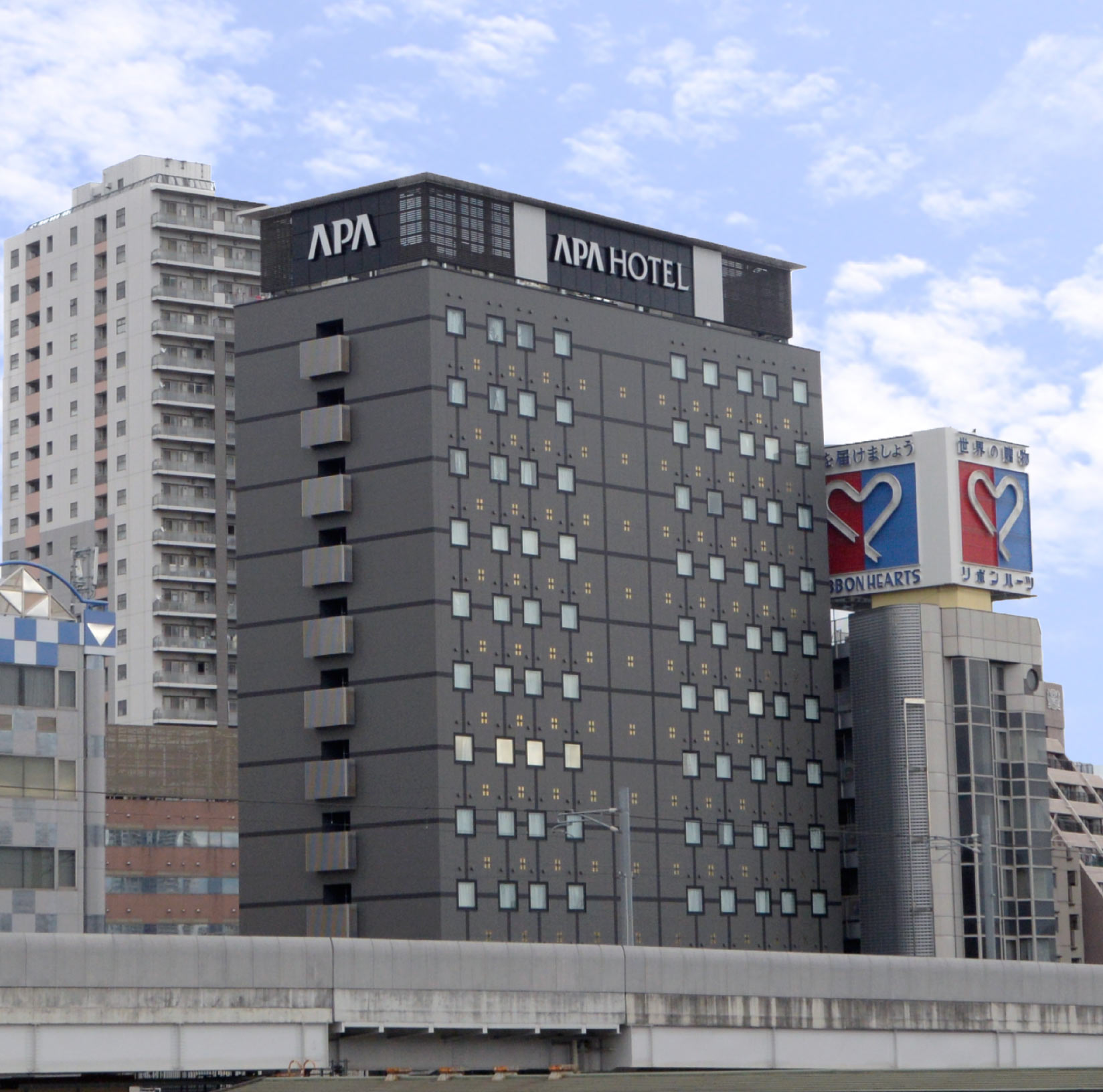 アパホテル<TKP日暮里駅前>の写真1