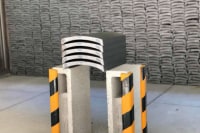 瓦割りカワラナ