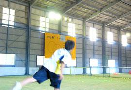 ファミリアインドアテニススクール(ファン植木店)