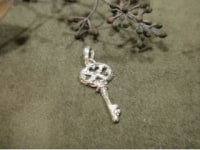 クレエ・イジマ