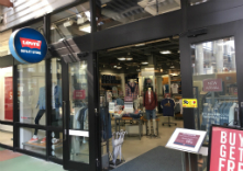 Levi's FACTORY OUTLET