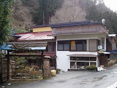 千鹿谷鉱泉旅館