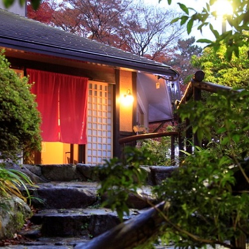 四季を愉しむ貸切温泉 ゆとりろ庵の写真1