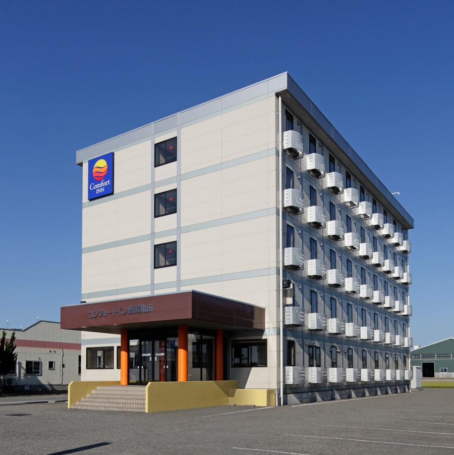 コンフォートイン新潟亀田の写真1