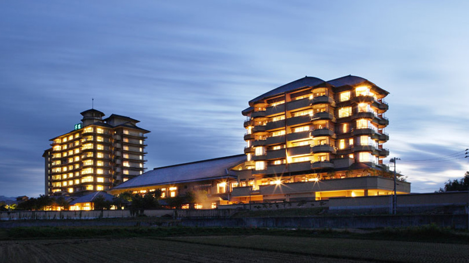 白玉の湯華鳳 別邸越の里の写真1