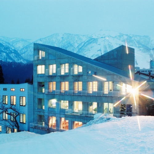 ホテル 苗場ホワイトパレスの写真1