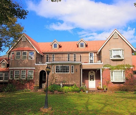 小さなホテル スターティングオーバーの写真1