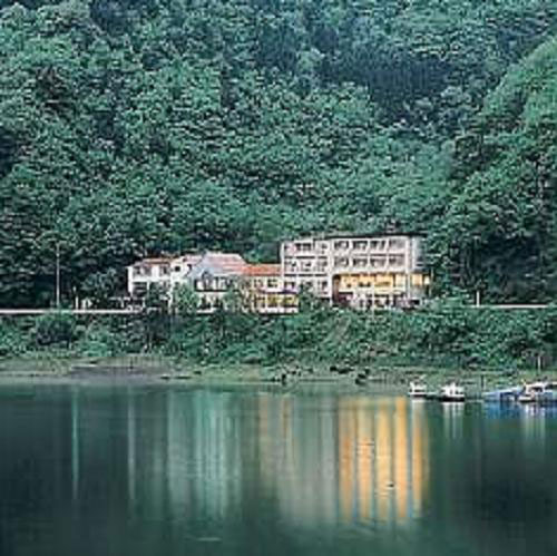 精進レークホテルの写真1