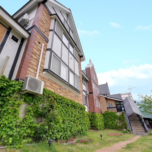 よませ温泉 プチホテル パディントンハウスの写真1