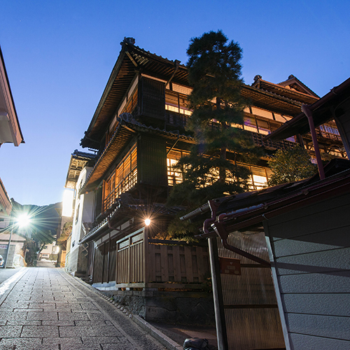 田沢温泉 ますや旅館<長野県小県郡>の写真1