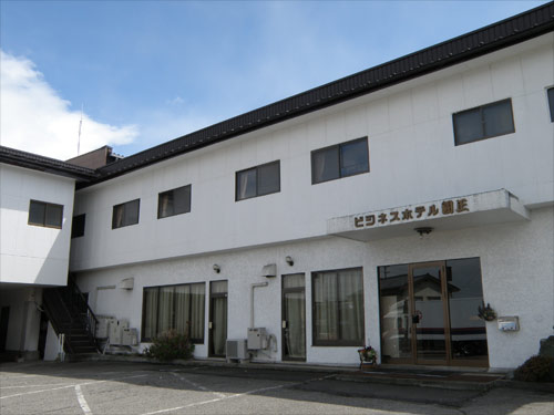 ビジネスホテル圓正の写真1