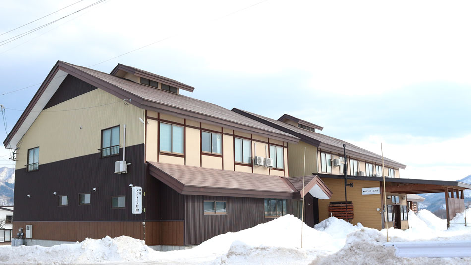 ファミーユ若田の写真1