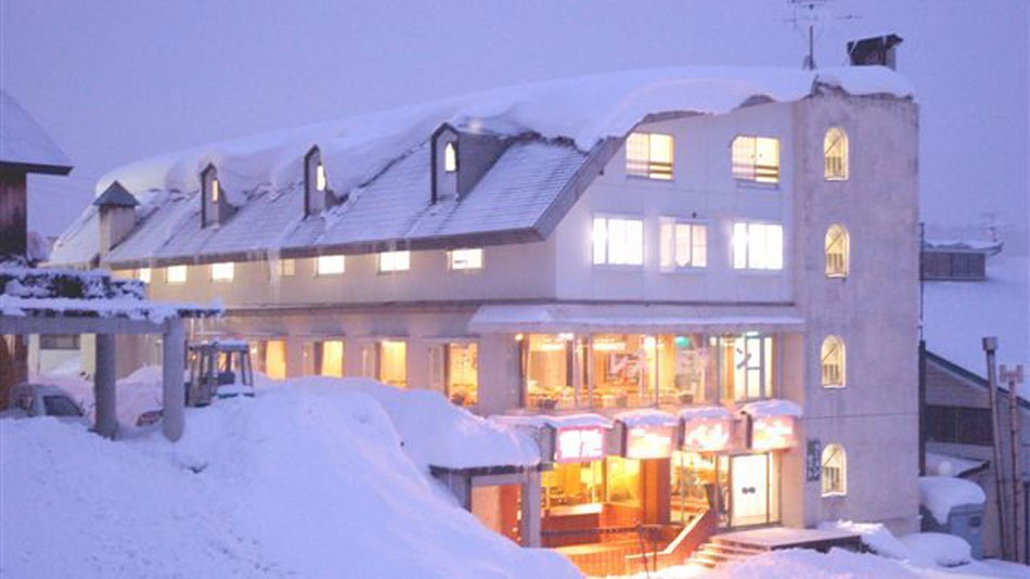 ホテル ニューベルニナの写真1