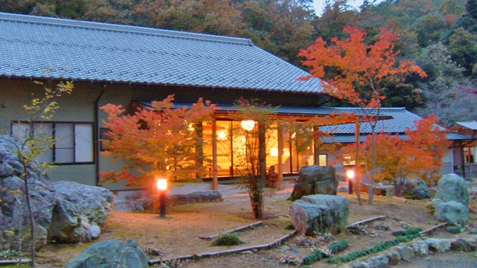 料理旅館いずみ荘の写真1