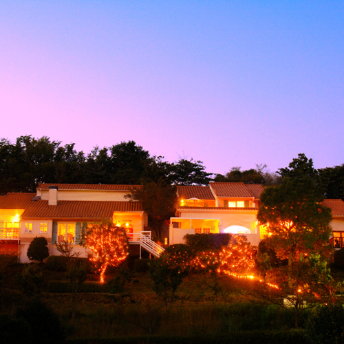 伊豆高原温泉 客室露天風呂付リゾートホテル コルテラルゴ伊豆高原の写真1