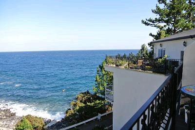 源泉かけ流しとマリンランプの宿 ナチュラルリゾート ISANAの写真1