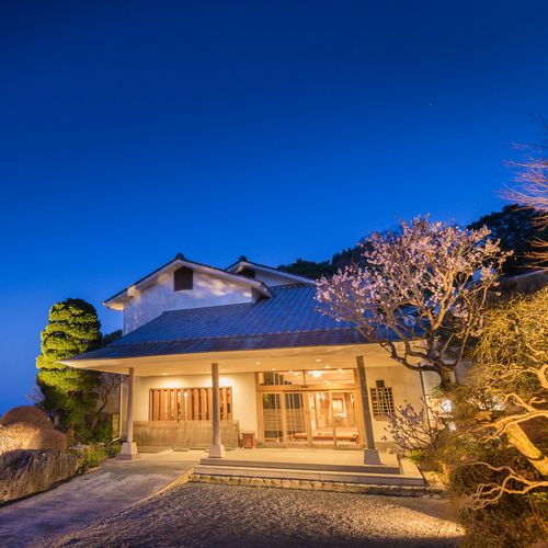 全室源泉かけ流し露天風呂付の宿 いさり火の写真1