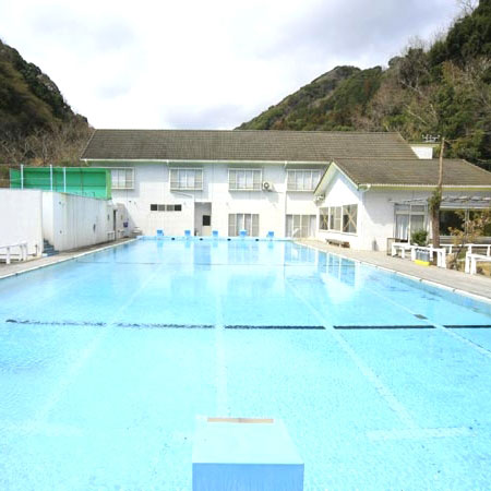 源泉岩盤浴の宿 薬師の湯の写真1