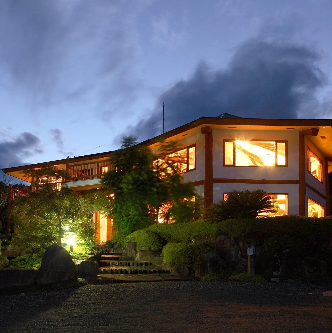 Real Country inn Speak Easyの写真1