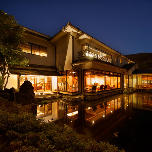 大地の彩 花月亭の写真1