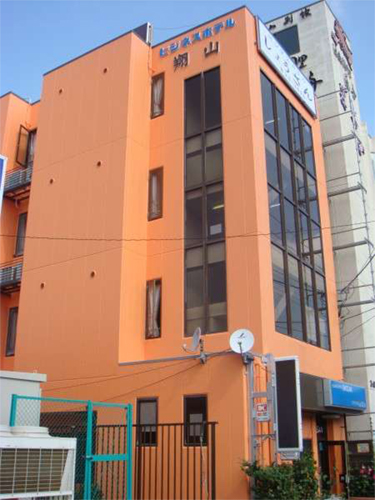 ビジネスホテル翔山の写真1